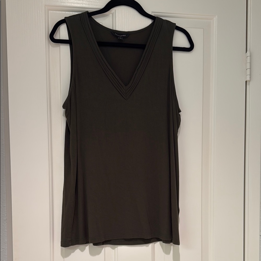 Banana Republic Sleeveless Top